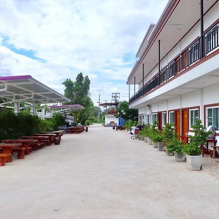 Baan Krutoom Hotel Chiangkhan Chiang Khan Exterior foto